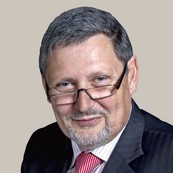  Prof. Dr. Dieter Flämig
