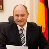   Rainer Bomba